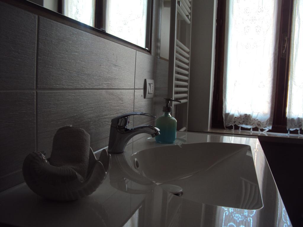 B&B Rosa Del Garda Lazise Bagian luar foto